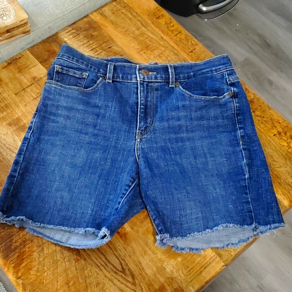 Levi's brand, Women's Bermuda shorts, midrise